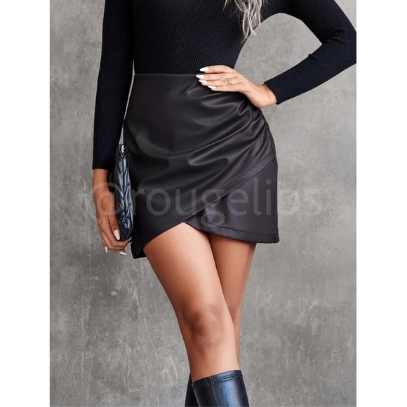 Black Faux Leather Mini Skirt Ruched Overlapping Faux Wrap - Picture 5 of 7